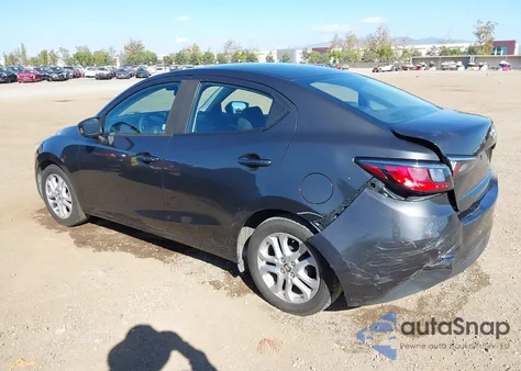 2017 Toyota Yaris Ia из США, поврежденный, VIN 3MYDLBYV5HY168157